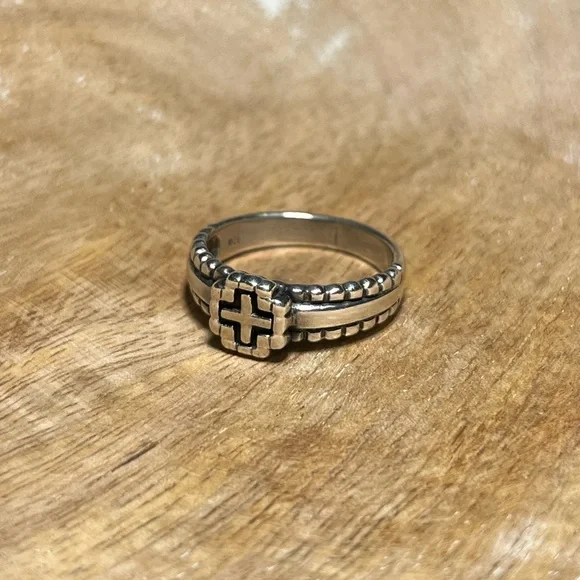 *SOLD* Cross 925 Sterling Silver Ring - Picture 2 of 12